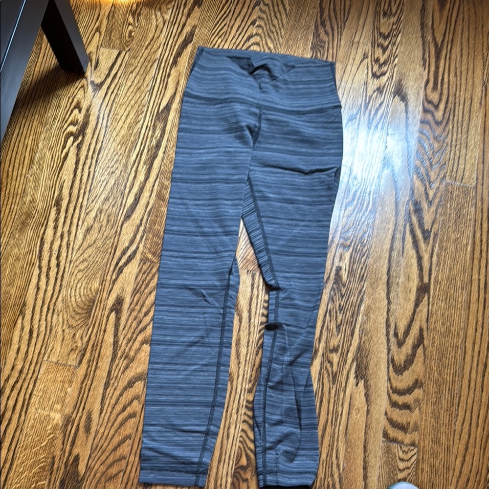 Lululemon Gray Striped Leggings high times style 4
